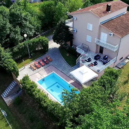 Glorija Villa
