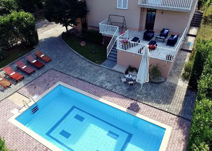 Villa Glorija *