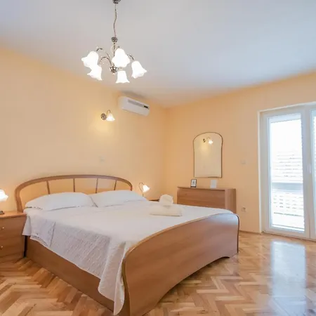 Vila Glorija